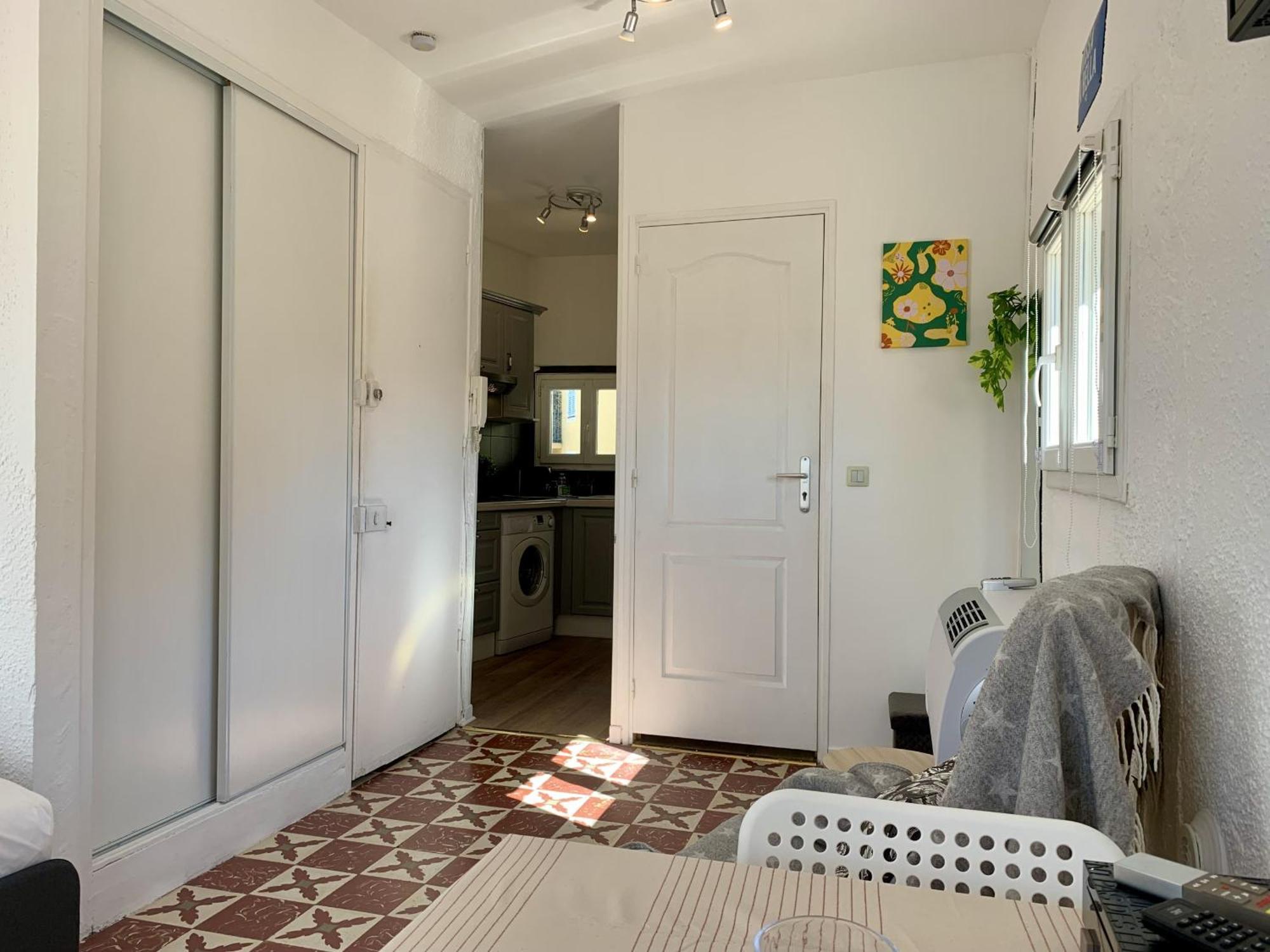 Riviera - Les Toits D Augustin - Bright With A C - Old Town Nizza